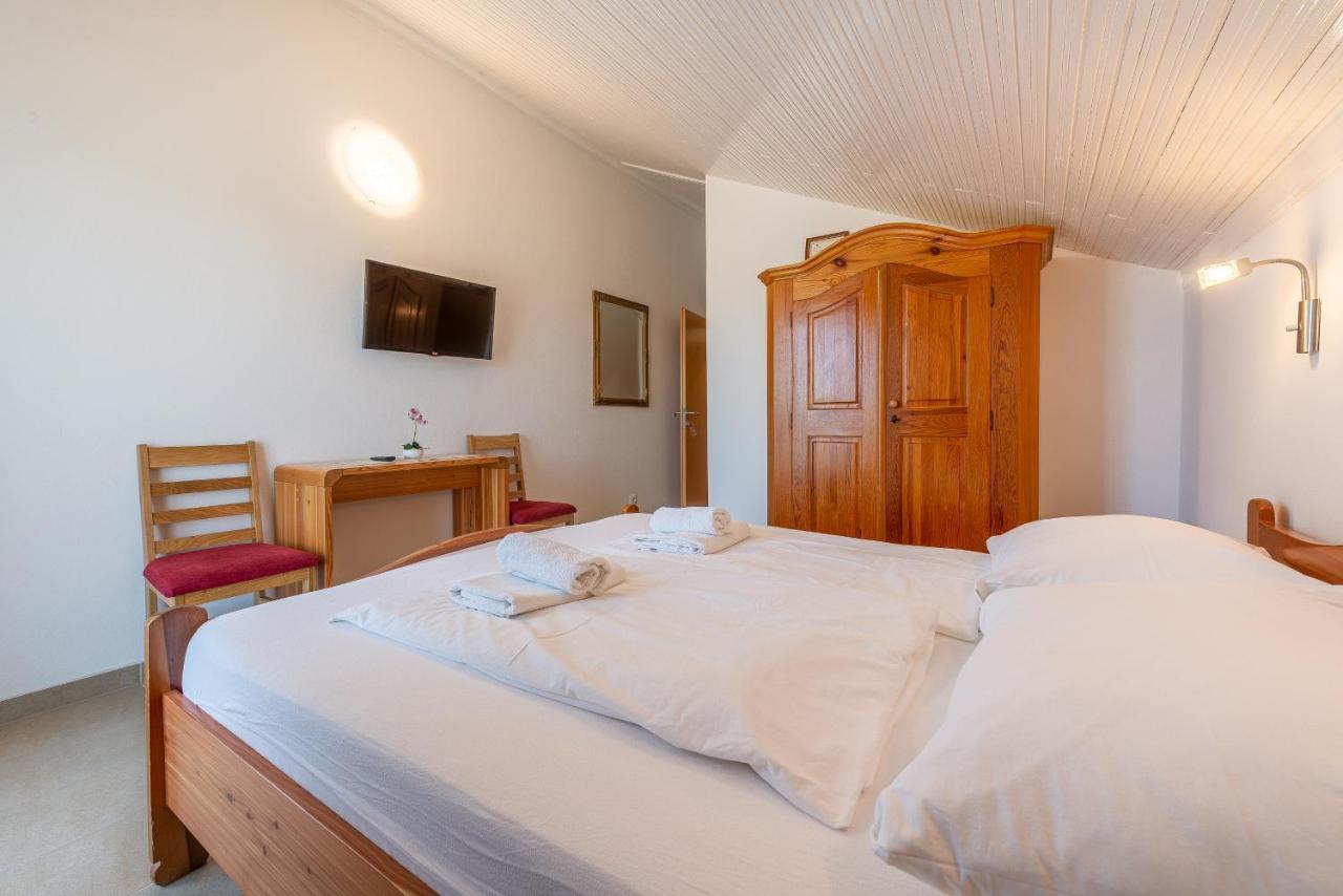 Bed & Breakfast Maki Biograd Na Moru Exteriör bild